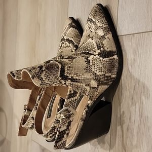 Slingback booties